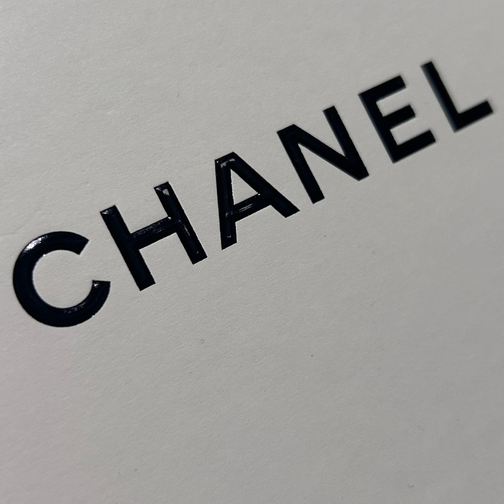 Empty Chanel Box - Picture 3 of 15
